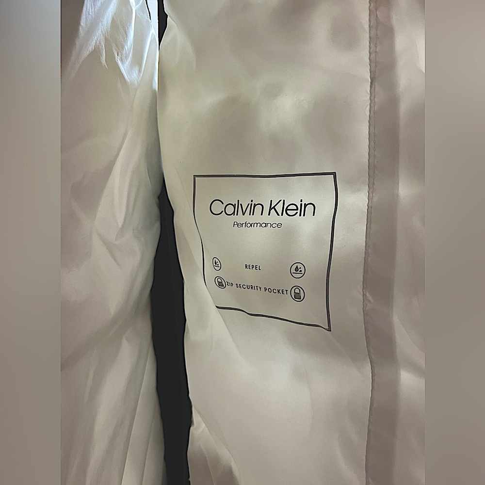 CALVIN KLIEN VEST (M)